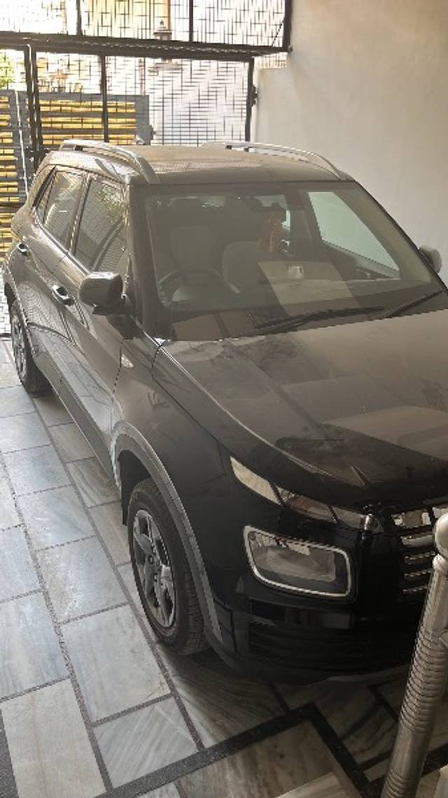 https://images10.gaadi.com/usedgaadi-sellcar/UsedCar/g5cbea91a/a75f762e-2583-4b14-89c6-7a2ab5332e84.jpeg?imwidth=6400