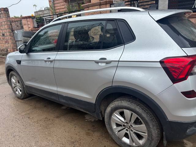 https://images10.gaadi.com/usedgaadi-sellcar/UsedCar/g5cc2e45a/cf6081fa-7552-4e21-a658-ca13163a22a6.jpeg?imwidth=6402