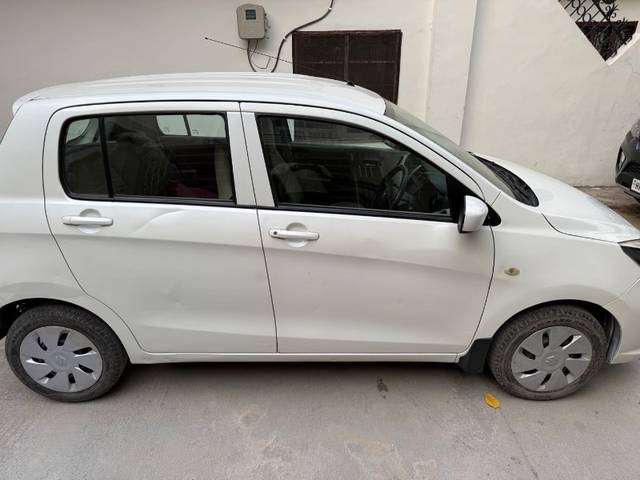 https://images10.gaadi.com/usedgaadi-sellcar/UsedCar/g5ccc78aa/2bbd14e5-a5fd-481a-80f9-039ada83bb42.jpeg?imwidth=6401
