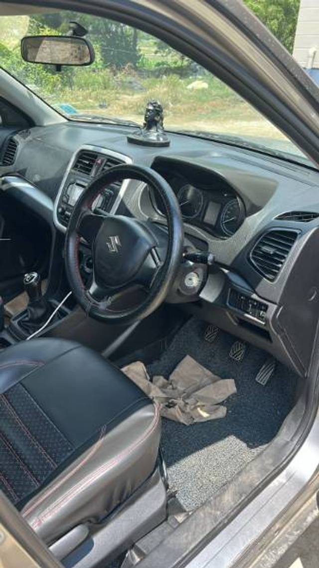 https://images10.gaadi.com/usedgaadi-sellcar/UsedCar/g5cfad3da/5889ff93-0016-44c1-b089-d07db0bae748.jpg?imwidth=6402