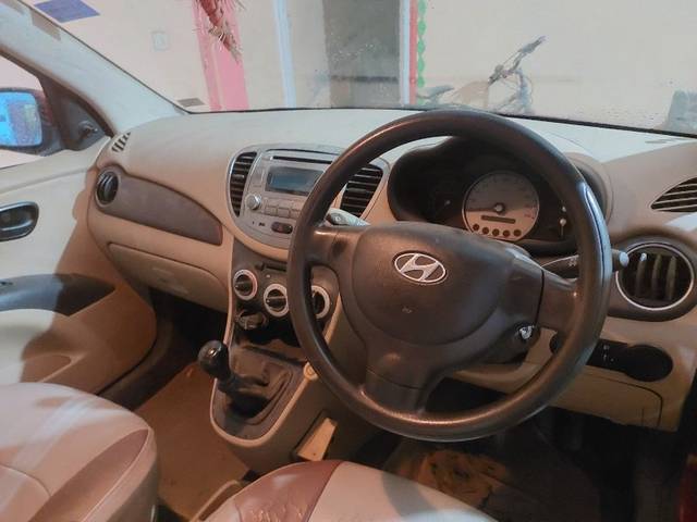 https://images10.gaadi.com/usedgaadi-sellcar/UsedCar/g5d0d627a/def90b1b-8b38-4fd4-be14-02649336d024.jpg?imwidth=6401