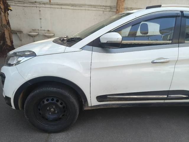 https://images10.gaadi.com/usedgaadi-sellcar/UsedCar/g5d4e429a/65bd715a-aa5f-42a0-81a0-387daff79ea9.jpg?imwidth=6400