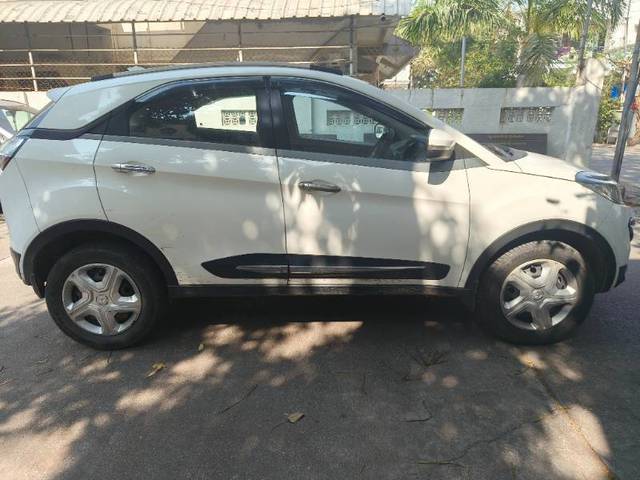 https://images10.gaadi.com/usedgaadi-sellcar/UsedCar/g5d4e429a/aae3bd8f-e77f-49fd-a5e0-4a1794a1ce54.jpg?imwidth=6401