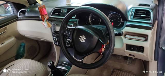 https://images10.gaadi.com/usedgaadi-sellcar/UsedCar/g5d54ec1a/e5d5559b-943f-40fa-be53-01d58a66738c.jpg?imwidth=6401