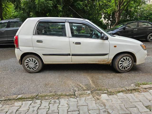 https://images10.gaadi.com/usedgaadi-sellcar/UsedCar/g5d57888a/915c78c8-d1c2-47ec-99b1-fce3c46aad07.jpg?imwidth=6401
