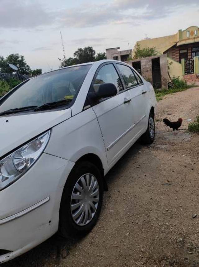 https://images10.gaadi.com/usedgaadi-sellcar/UsedCar/g5d5bc48a/d25e83d3-91be-4bf3-9f2b-5ae27e0f6954.jpg?imwidth=6401