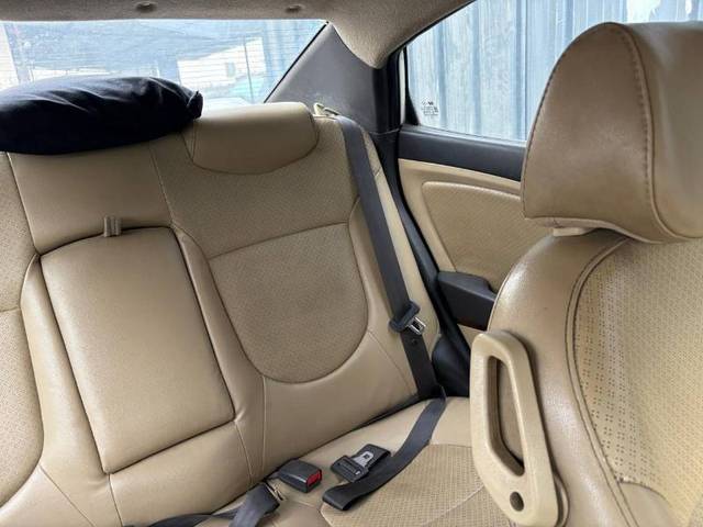 https://images10.gaadi.com/usedgaadi-sellcar/UsedCar/g5d6fd2ea/4cc96691-361e-4174-9931-3b8472776b61.jpg?imwidth=6401
