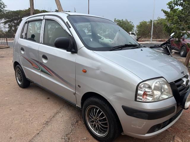 https://images10.gaadi.com/usedgaadi-sellcar/UsedCar/g5d88e5aa/b751c156-ba4e-48fa-b587-070e34f37d22.jpeg?imwidth=6400