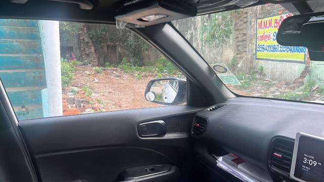 https://images10.gaadi.com/usedgaadi-sellcar/UsedCar/g5dae22ba/6c35e932-160e-4c48-9ad3-1656efe52500.jpeg?imwidth=6402