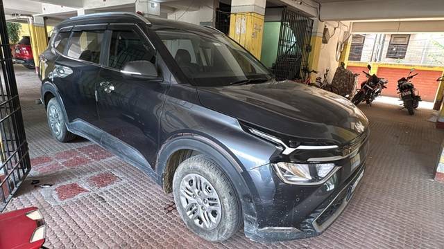 https://images10.gaadi.com/usedgaadi-sellcar/UsedCar/g5dcd2f9a/9a7af7b8-fdba-4bc0-ac08-4aa3133da750.jpeg?imwidth=6400