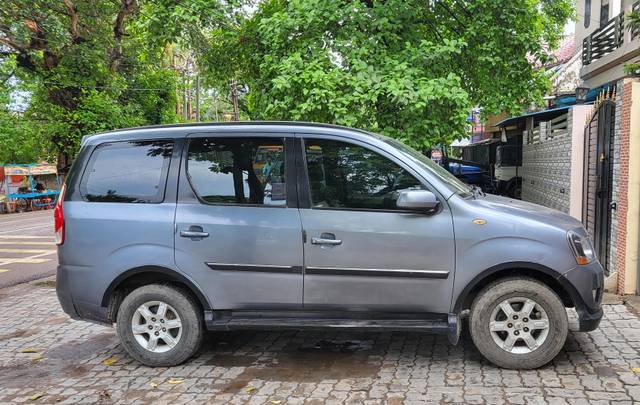 https://images10.gaadi.com/usedgaadi-sellcar/UsedCar/g5dd53f7a/2acf0a4c-f3de-4dab-89a4-c845ffaeb3bc.jpg?imwidth=6401