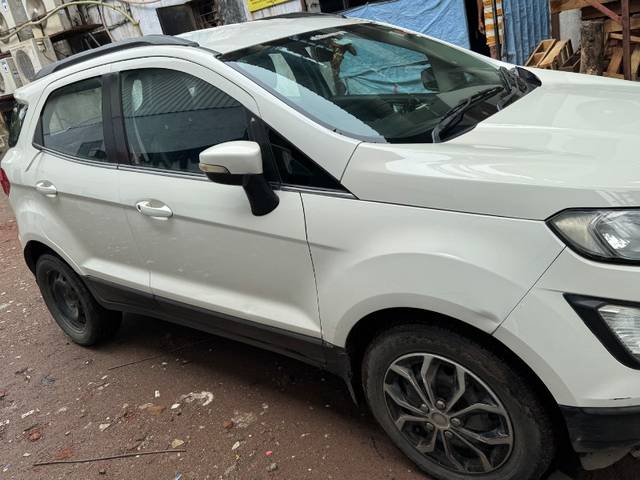 https://images10.gaadi.com/usedgaadi-sellcar/UsedCar/g5dee983a/269b3a35-4b83-449e-8f8b-4d3e5c968d02.jpeg?imwidth=6401