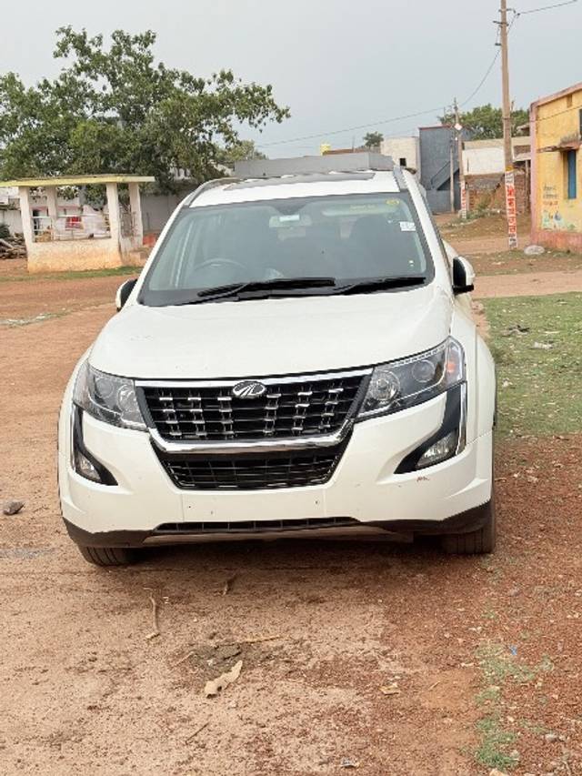 https://images10.gaadi.com/usedgaadi-sellcar/UsedCar/g5e22854a/d8fe9a59-ec5a-419d-af0d-11b5dc5cec4c.jpeg?imwidth=6402