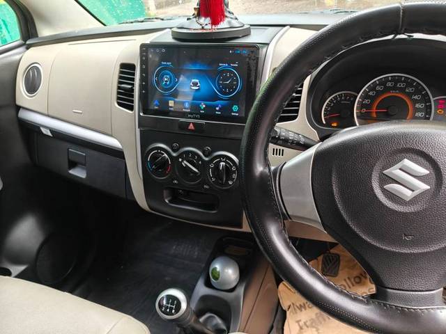 https://images10.gaadi.com/usedgaadi-sellcar/UsedCar/g5e47885a/9241f38f-a7c0-4d84-a097-0877268888fd.jpg?imwidth=6401