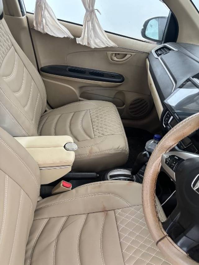https://images10.gaadi.com/usedgaadi-sellcar/UsedCar/g5e53ebba/b75fa8ff-d7ec-463b-a618-e8f90e03a71d.jpeg?imwidth=6401