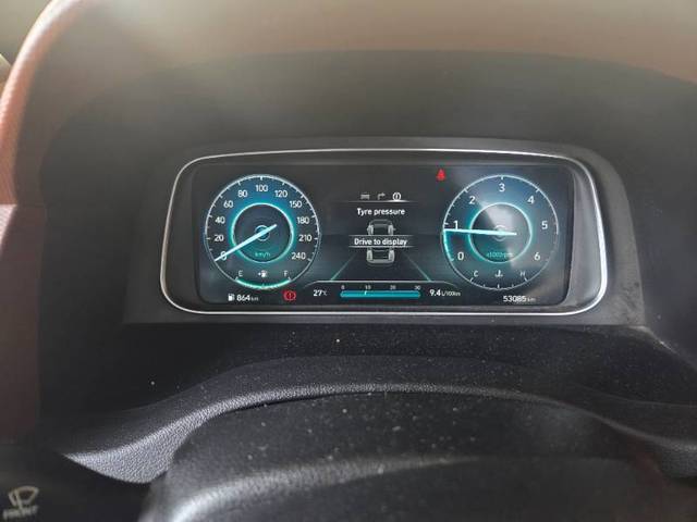 https://images10.gaadi.com/usedgaadi-sellcar/UsedCar/g5e7a103a/df6b6357-726d-4a1f-8ef4-6f574f7b45b5.jpg?imwidth=6402