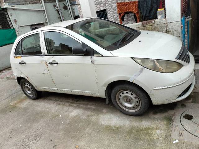 https://images10.gaadi.com/usedgaadi-sellcar/UsedCar/g5e92f73a/955a27c1-8ce5-433b-be3f-3c4c30d87fca.jpg?imwidth=6400