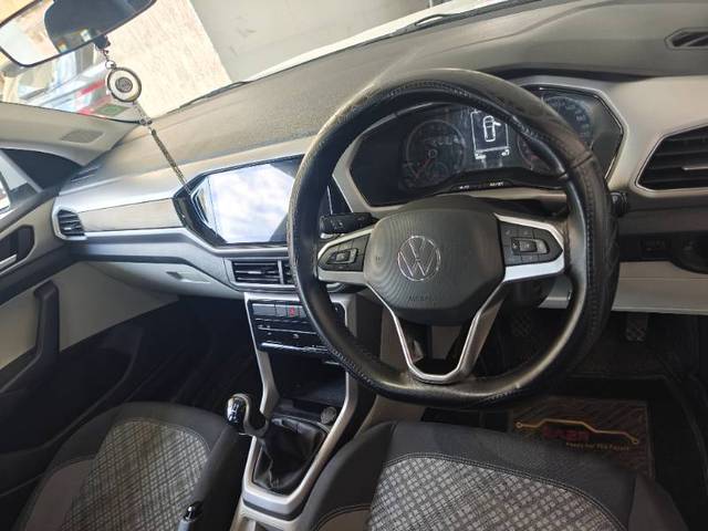https://images10.gaadi.com/usedgaadi-sellcar/UsedCar/g5eacd19a/c62e66ca-2483-412f-95ce-60b587416593.jpg?imwidth=6402