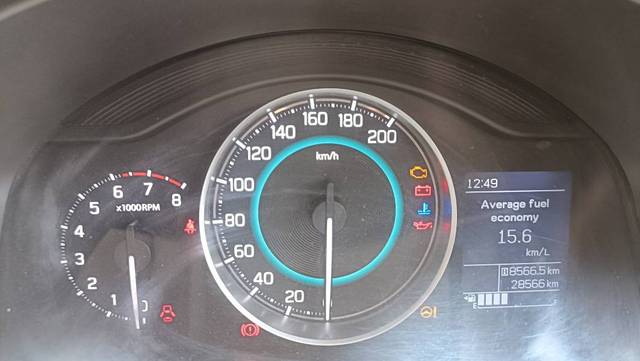 https://images10.gaadi.com/usedgaadi-sellcar/UsedCar/g5eb59c0a/035b6dd4-7365-4e87-82cc-d4f955652dd2.jpg?imwidth=6402