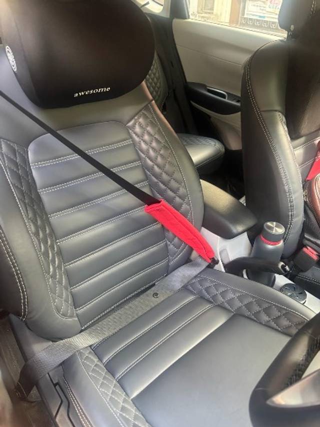 https://images10.gaadi.com/usedgaadi-sellcar/UsedCar/g5ec7e68a/8201d70b-7c3a-4010-ae7d-0fe9a064e4bb.jpeg?imwidth=6401