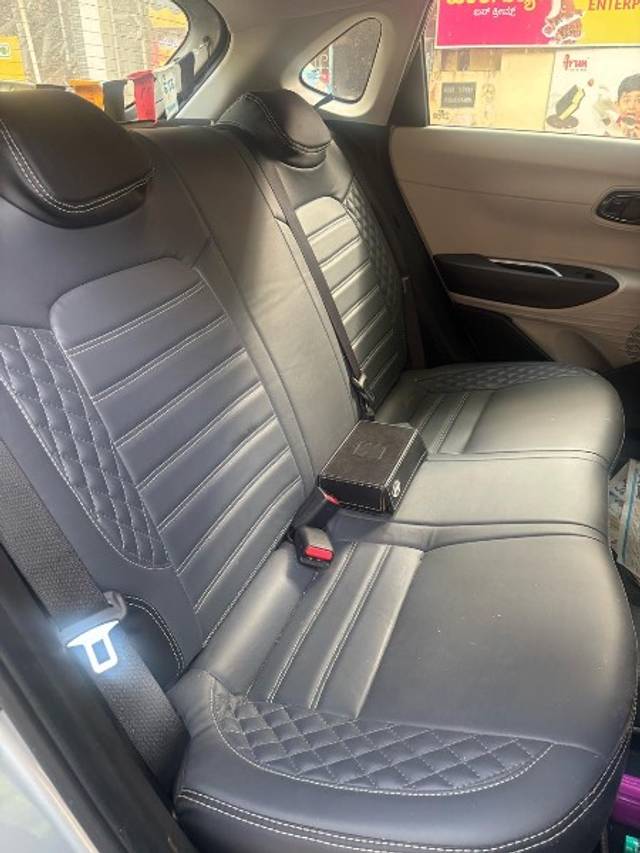 https://images10.gaadi.com/usedgaadi-sellcar/UsedCar/g5ec7e68a/b1f72e26-c419-4586-b8bc-c999ce0bd87b.jpeg?imwidth=6402