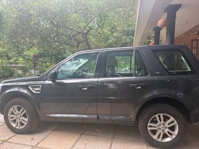 https://images10.gaadi.com/usedgaadi-sellcar/UsedCar/g5f22419a/3277ba33-72c4-4da4-b25d-905059140445.jpeg?imwidth=6402