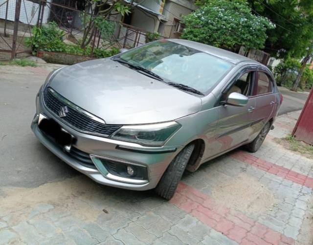 https://images10.gaadi.com/usedgaadi-sellcar/UsedCar/g5f2b87ea/2f6f7c4e-f4f4-44c5-aa00-c228d2165ce2.jpg?imwidth=6402