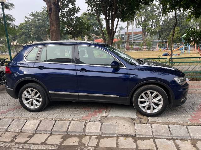 https://images10.gaadi.com/usedgaadi-sellcar/UsedCar/g5f55ed2a/de8949c9-aeb6-41a7-82ea-1fb9620cb66d.jpeg?imwidth=6401
