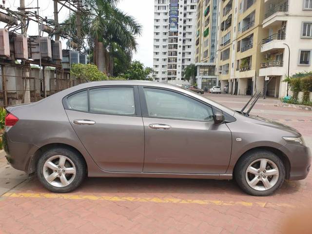https://images10.gaadi.com/usedgaadi-sellcar/UsedCar/g5f61c6ea/daf52826-f786-4452-a12e-0cd5c71e7d68.jpg?imwidth=6401