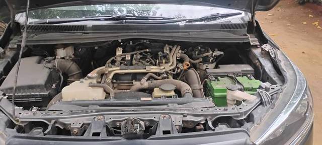 https://images10.gaadi.com/usedgaadi-sellcar/UsedCar/g5f688c1a/10379d67-dbe3-49a6-b193-e2d02093ea8c.jpg?imwidth=6401