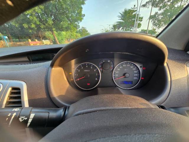 https://images10.gaadi.com/usedgaadi-sellcar/UsedCar/g5f76d30a/d649172e-4bcf-4028-8915-11d253cc4733.jpg?imwidth=6402