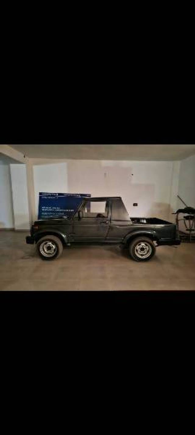 https://images10.gaadi.com/usedgaadi-sellcar/UsedCar/g5f792e3a/c2b6abf1-597f-40ba-8241-7dc94b203ee9.jpg?imwidth=6401
