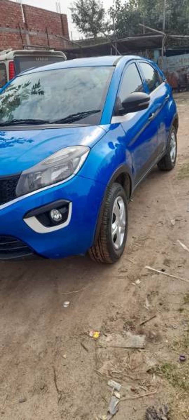 https://images10.gaadi.com/usedgaadi-sellcar/UsedCar/g5fc54c8a/bcc6bd57-bcd0-4842-97b2-de6ef845e16a.jpeg?imwidth=6400