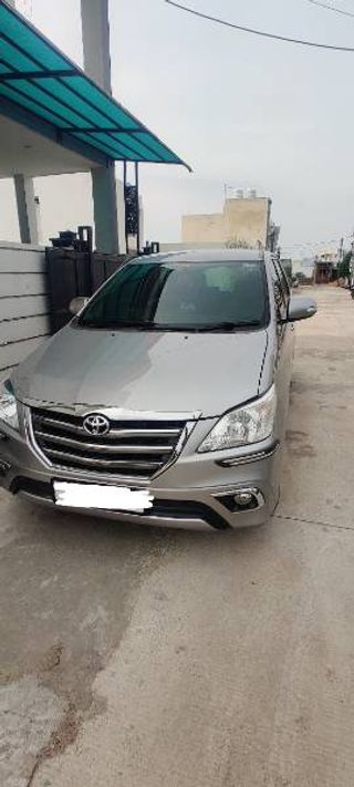 Used Toyota Innova 2.5 VX (Diesel) 7 Seater
