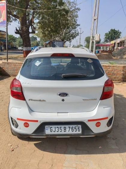 Used Titanium Petrol BSIV