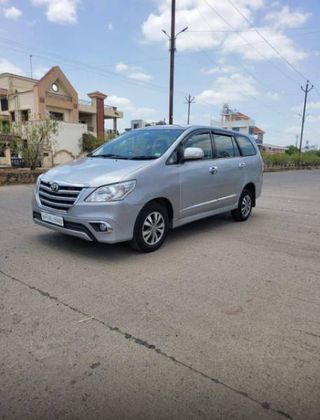 Used 2.5 VX (Diesel) 7 Seater