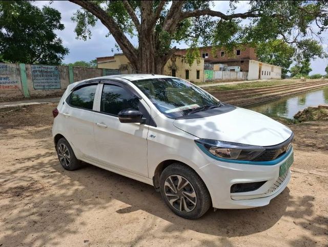 Tata Tiago EV XT LR Second-hand 2024 Tata Tiago EV XT LR for sale in Varanasi