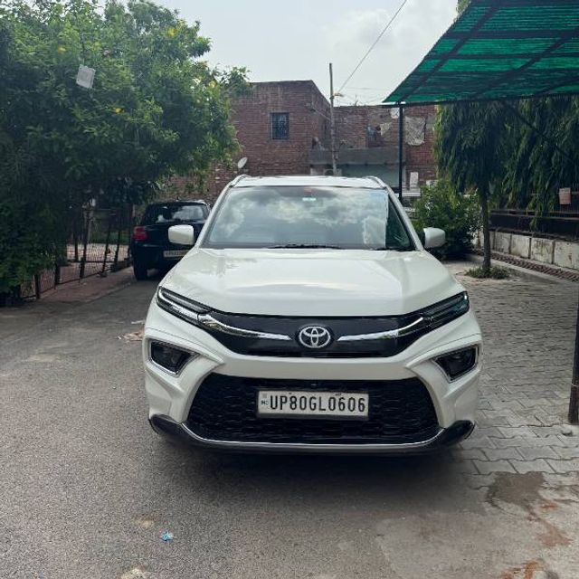 Toyota Hyryder V HYBRID BSVI Second-hand 2022 Toyota Hyryder V HYBRID BSVI for sale in Agra