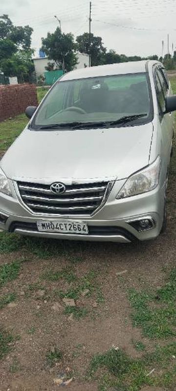 Used 2.5 G4 Diesel 8-seater