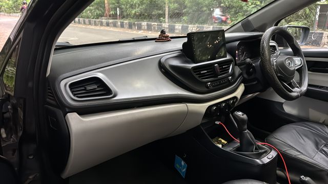Second-hand 2022 Tata Altroz XE Plus BSVI for sale in Bhopal