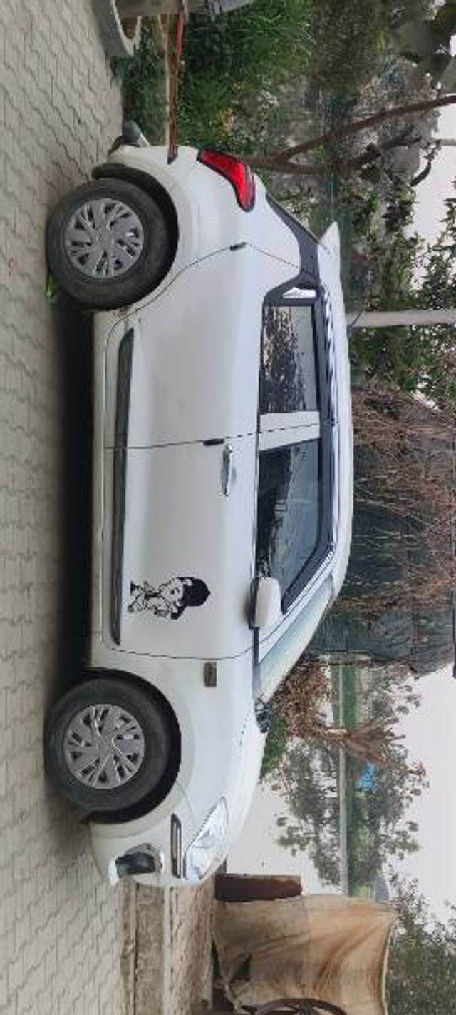 Maruti Suzuki Swift LXI Second-hand 2018 Maruti Suzuki Swift LXI for sale in Meerut