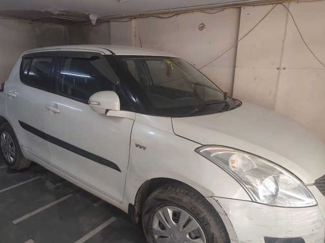 Second-hand 2012 Maruti Suzuki Swift VXI for sale in New Delhi