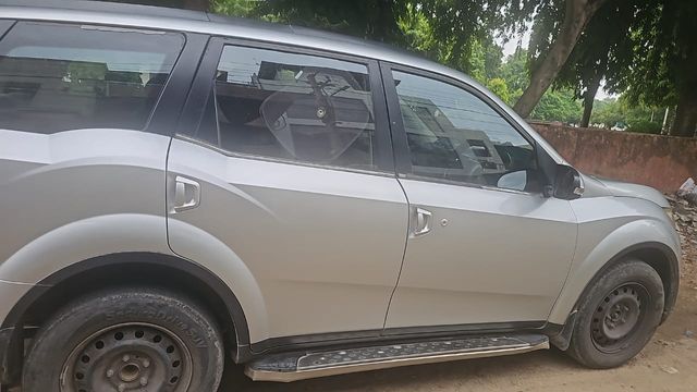Mahindra XUV500 W6 2WD Second-hand 2015 Mahindra XUV500 W6 2WD for sale in New Delhi