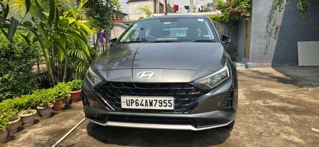 Hyundai i20 Asta Second-hand 2023 Hyundai i20 Asta for sale in Singrauli