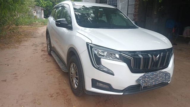 Mahindra XUV700 MX 7Str Diesel Second-hand 2024 Mahindra XUV700 MX 7Str Diesel for sale in Ahmedabad