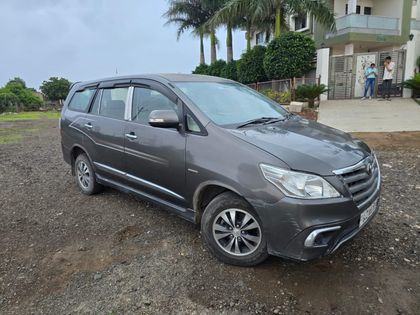 Used 2.5 E Diesel MS 8-seater