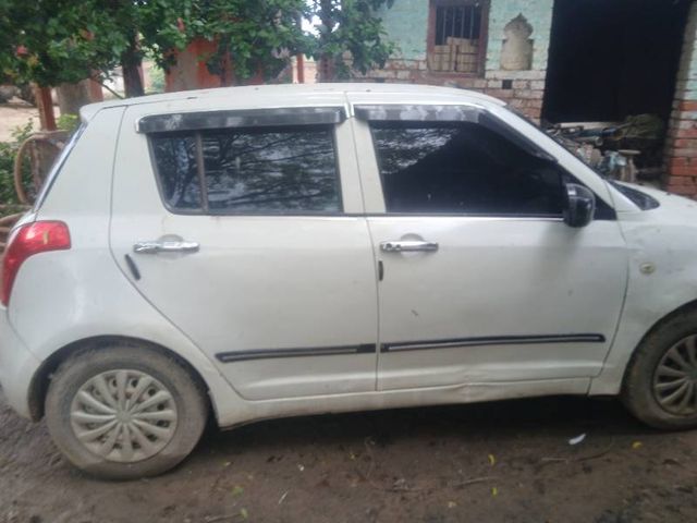 Second-hand 2010 Maruti Suzuki Swift Dzire VXi for sale in Pratapgarh