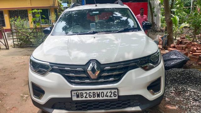Renault Triber RXZ Second-hand 2023 Renault Triber RXZ for sale in Contai