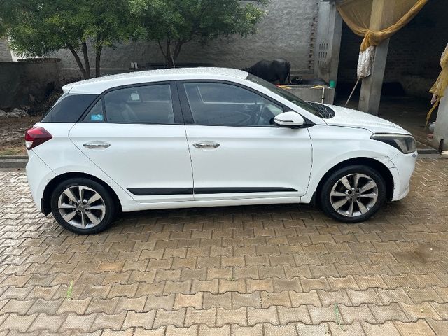 Hyundai i20 Asta 1.2 Second-hand 2016 Hyundai i20 Asta 1.2 for sale in Rohtak