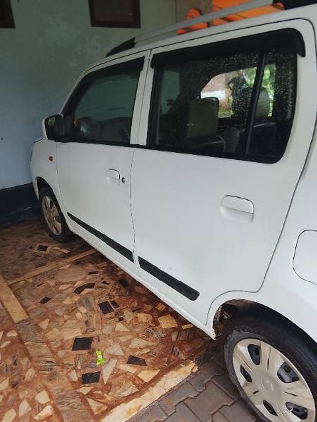 Maruti Suzuki Wagon R VXI BS IV with ABS Second-hand 2014 Maruti Suzuki Wagon R VXI BS IV with ABS for sale in Kannur